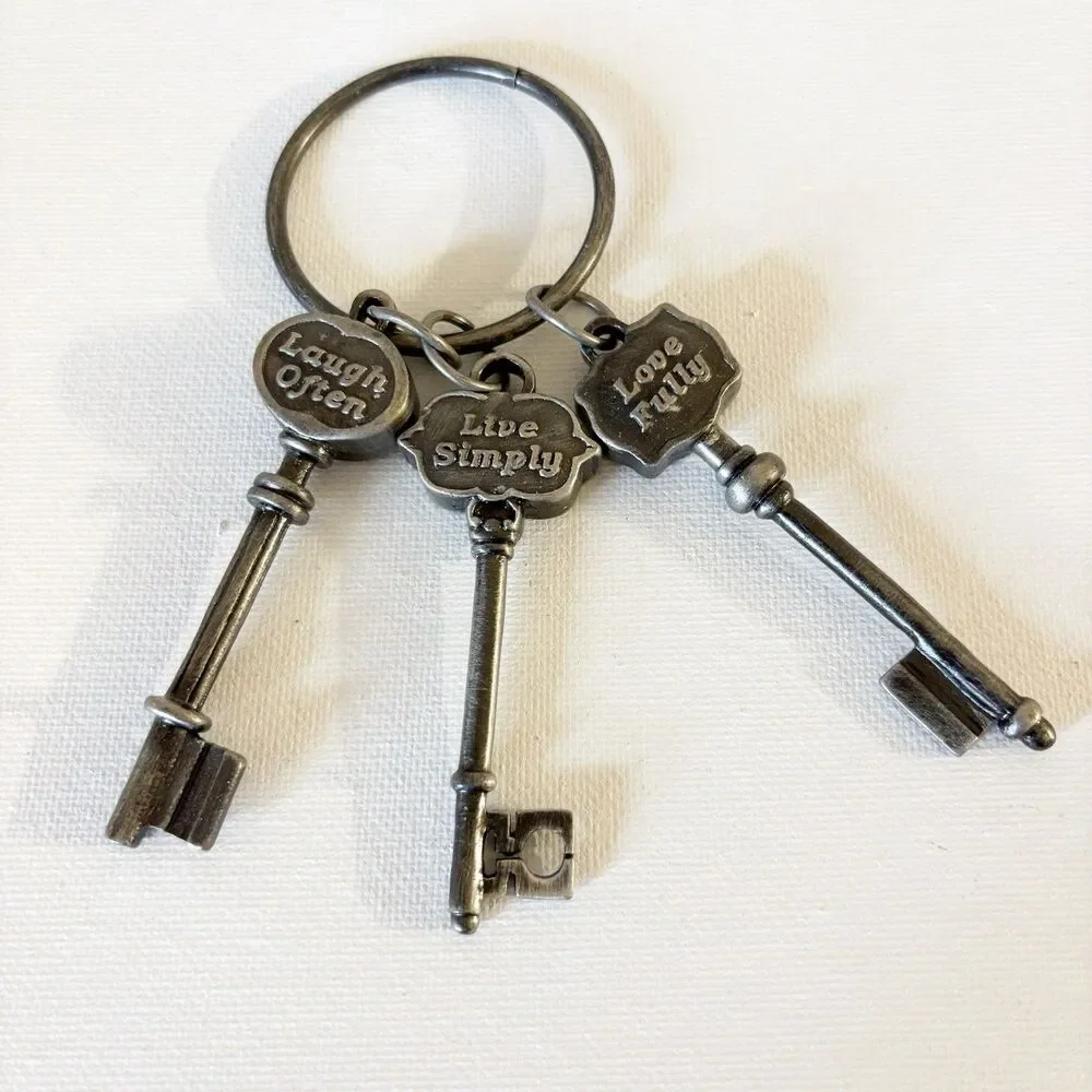 Skeleton Key Ring Accent Wall Hanging Phrases Live Love Laugh Pewter